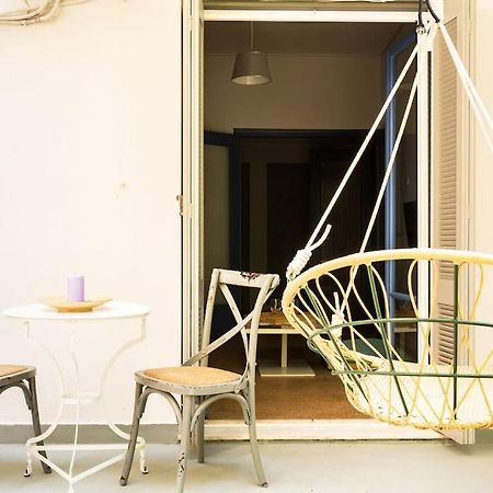Апартаменты Downtown Apt With Garden In Plaka Афины Экстерьер фото
