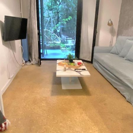 Апартаменты Downtown Apt With Garden In Plaka Афины Экстерьер фото