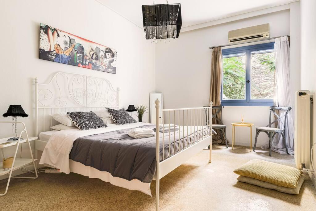 Апартаменты Downtown Apt With Garden In Plaka Афины Экстерьер фото