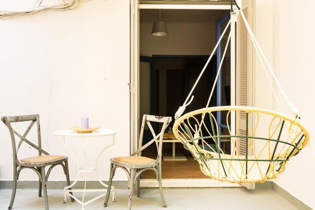Апартаменты Downtown Apt With Garden In Plaka Афины Экстерьер фото