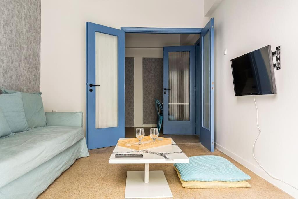Апартаменты Downtown Apt With Garden In Plaka Афины Экстерьер фото